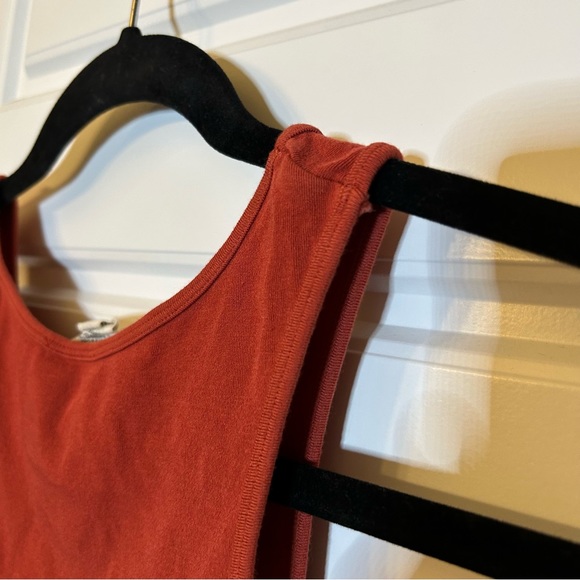 C’EST MOI RUST COLOURED CROPPED TANK TOP MADE WITH RAYON FROM BAMBOO ONE SIZE - Picture 10 of 16